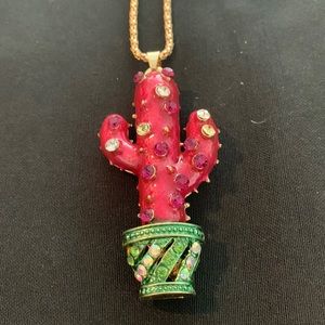 NWT Betsey Johnson Christmas Cactus 🌵 Necklace